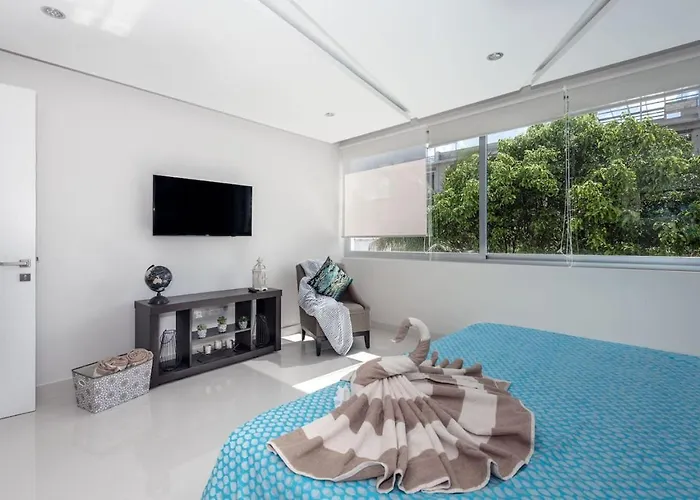 Chhavi Luxury 1 Bdrm Great Ocean View From Roof Apartment
