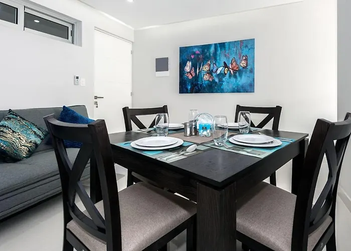 Chhavi Luxury 1 Bdrm Great Ocean View From Roof