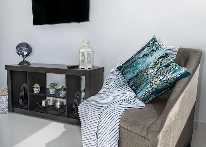 Chhavi Luxury 1 Bdrm Great Ocean View From Roof